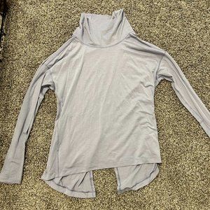 Lululemon top